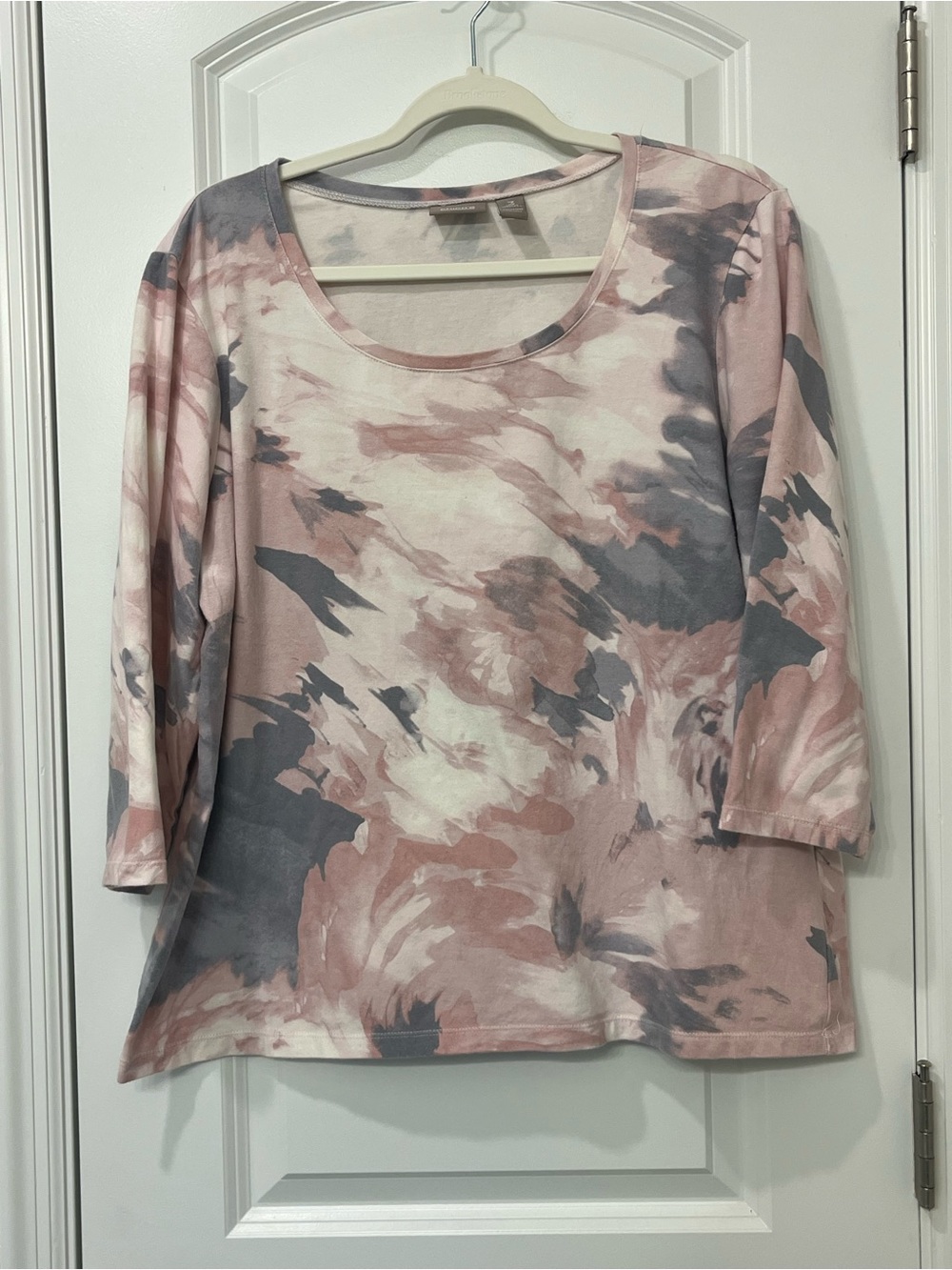 Chicos Pink & Gray Abstract Scoop Neck Top Artsy Watercolor Sz 3